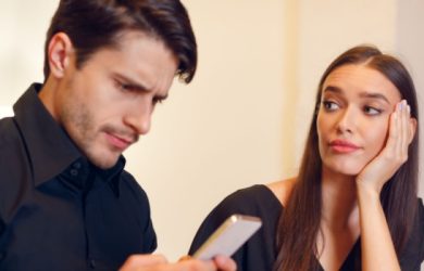 10 Unmistakable Signs He Has a Girlfriend